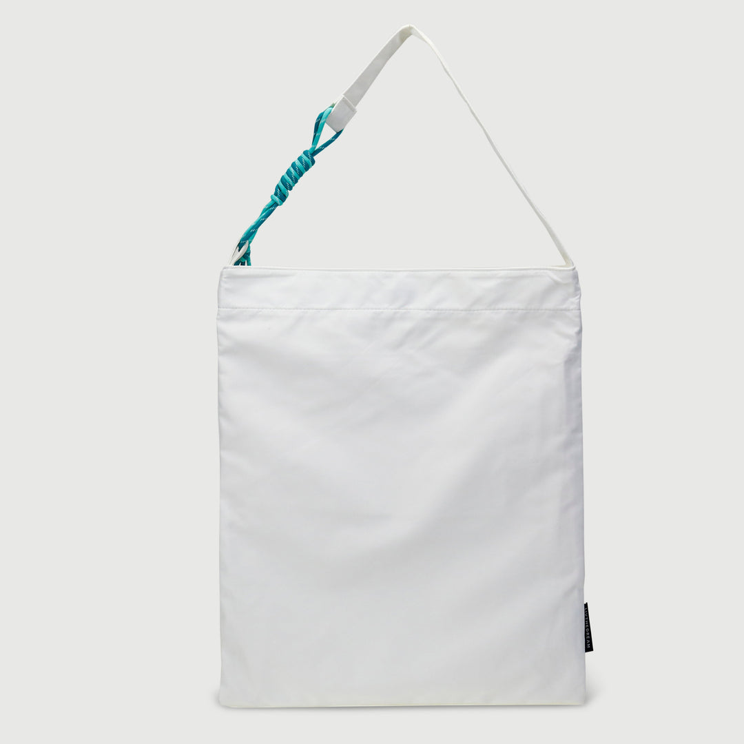 dreamwithreem white Custom Tote Zipper Pocket bag with adjustable strap and minimalist design