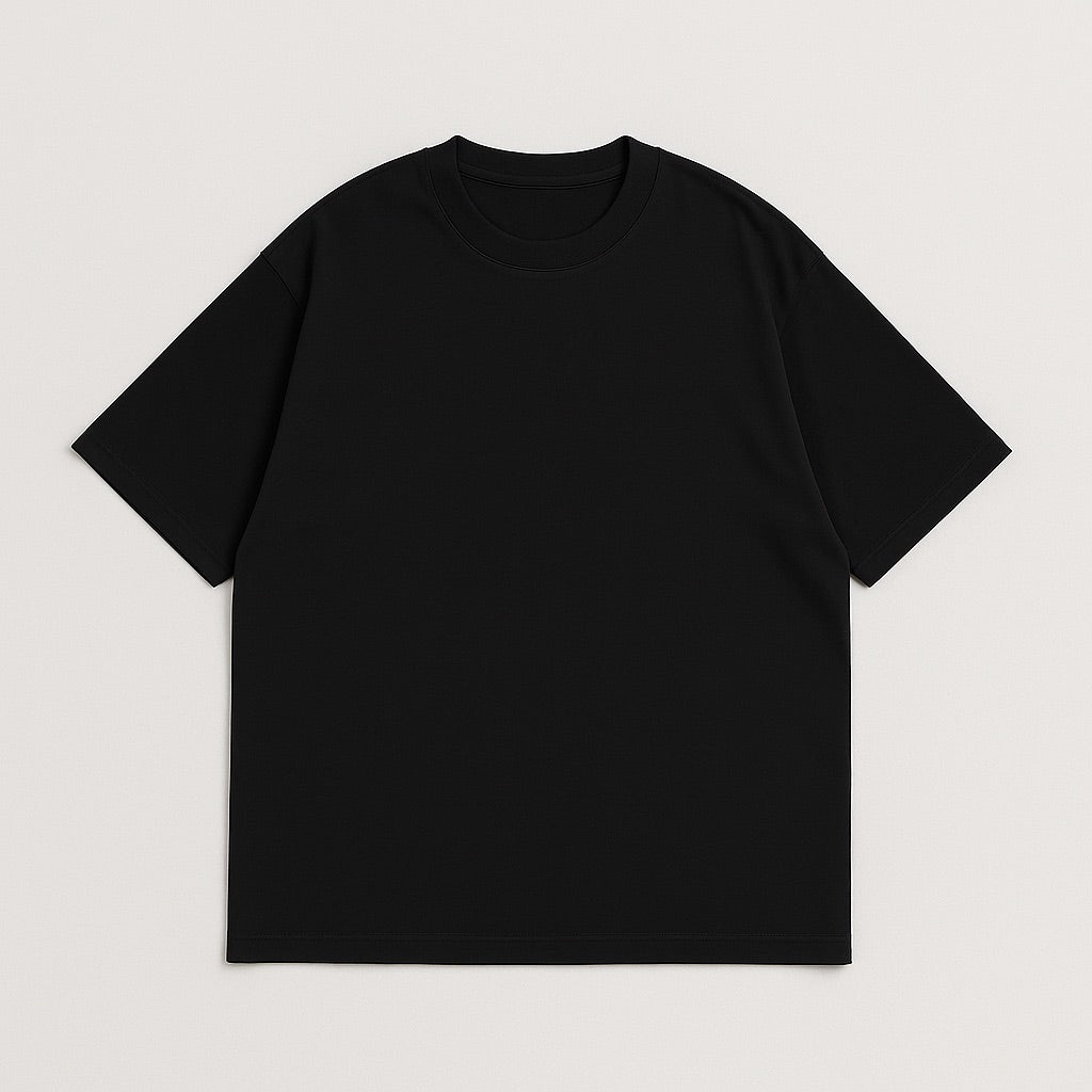 Black custom oversized tee with short sleeves and round neckline by dreamwithreem